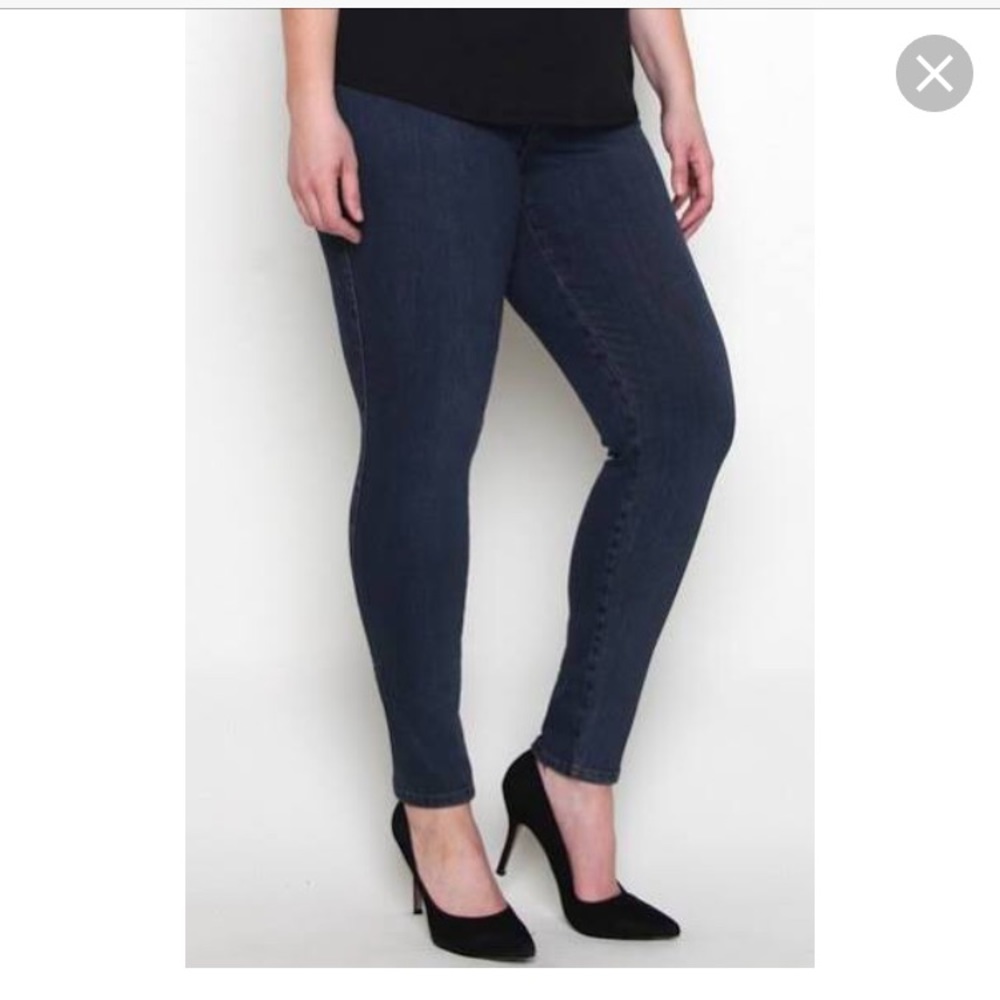 Skinny High Rise James Jeans pulse size 18